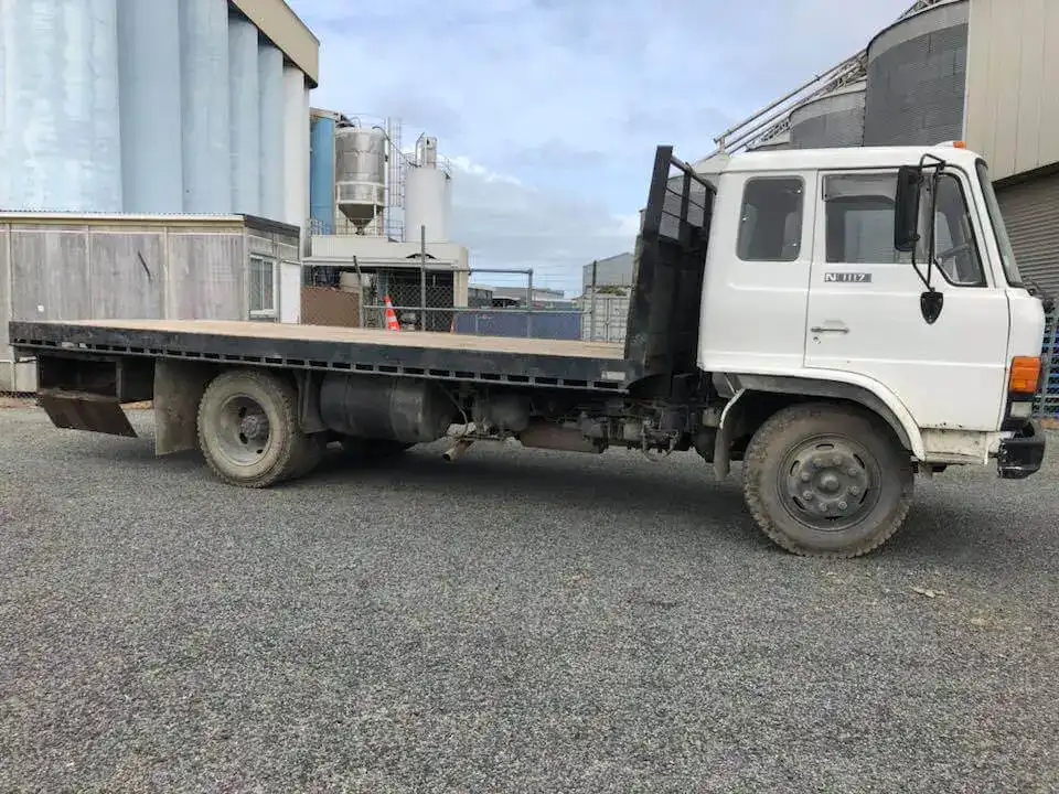 trucks-wreckers Diesel Trucks
